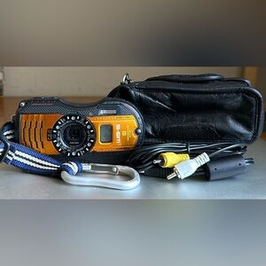 Ricoh WG-5 SR GPS Adventureproof Waterproof Shockproof Crushproof Digital Camera